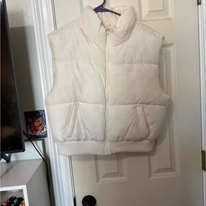 Aeropostale Off-White Puffer Vest